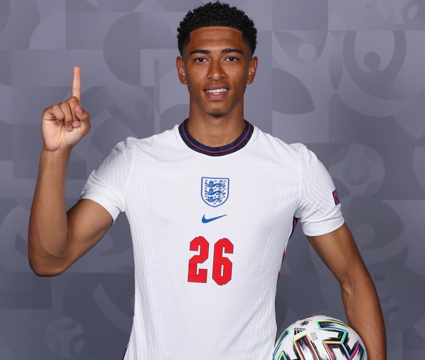 热议国安夺足协杯：河南经验不足，希望国安明年外战别搞砸