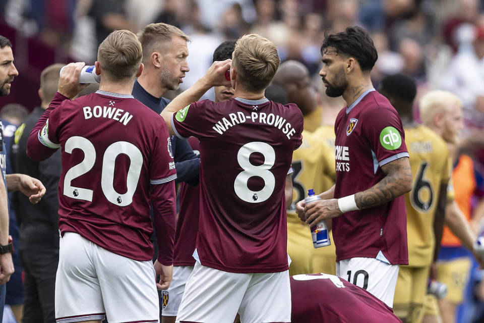 教滑雪也安排上了？还有什么是蔚来驾享小哥不会的吗！